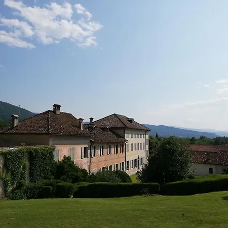 Di Modolo - Cortile Della Latteria * Беллуно