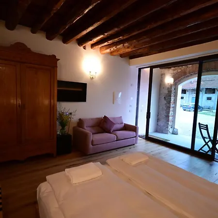 Farm stay Di Modolo - Cortile Della Latteria