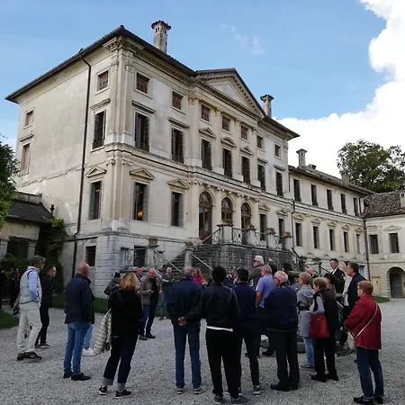 Di Modolo - Cortile Della Latteria Фермерский дом