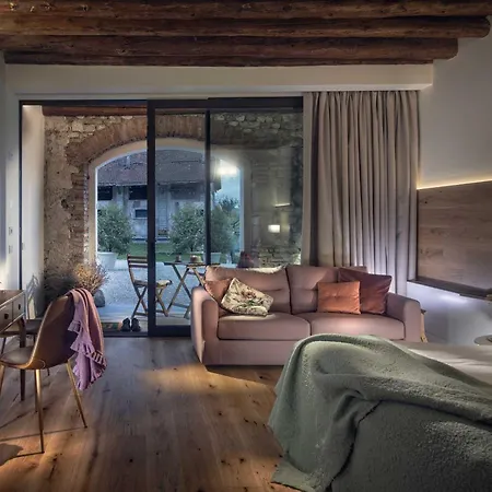 Di Modolo - Cortile Della Latteria Фермерский дом *