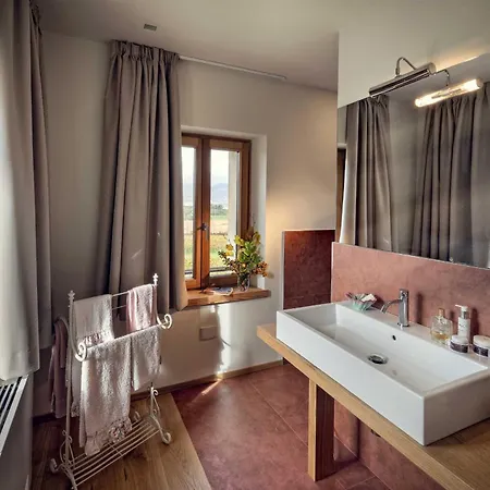 Di Modolo - Cortile Della Latteria