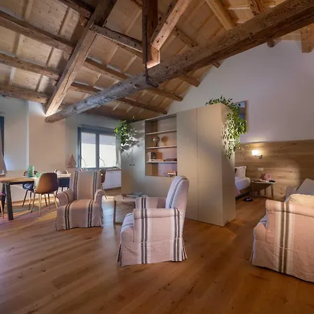 Di Modolo - Cortile Della Latteria *