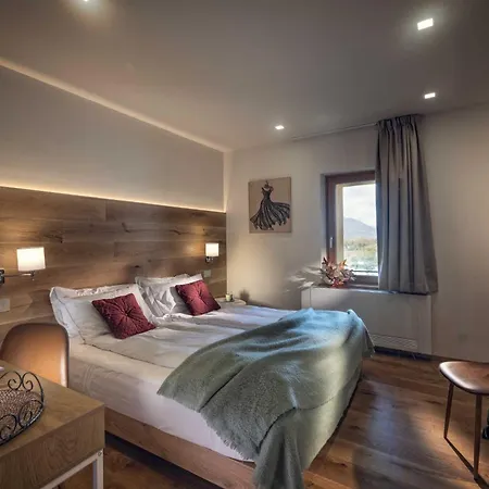 Di Modolo - Cortile Della Latteria *